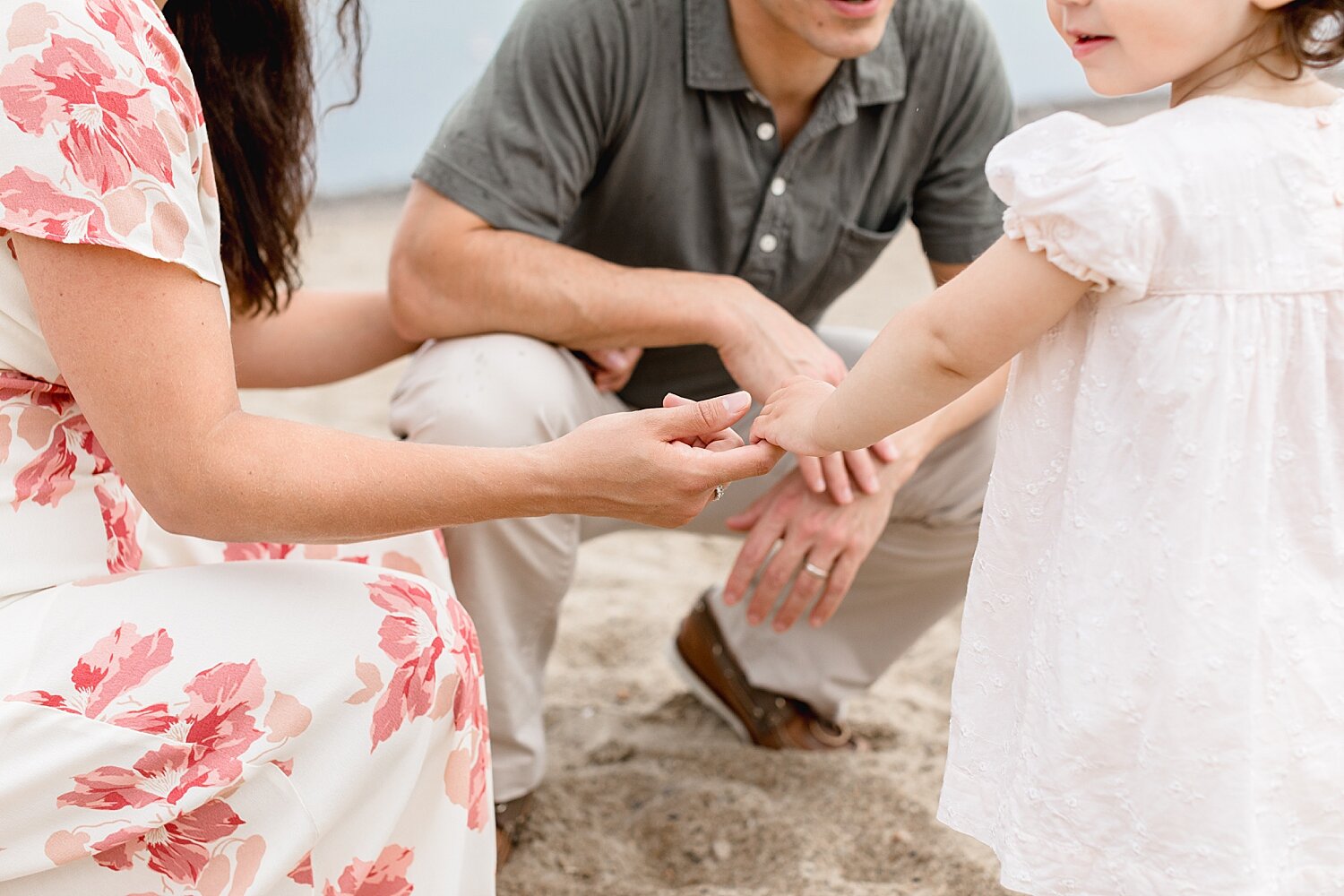 family-maternity-session-weed-beach-darien-connecticut_0005.jpg