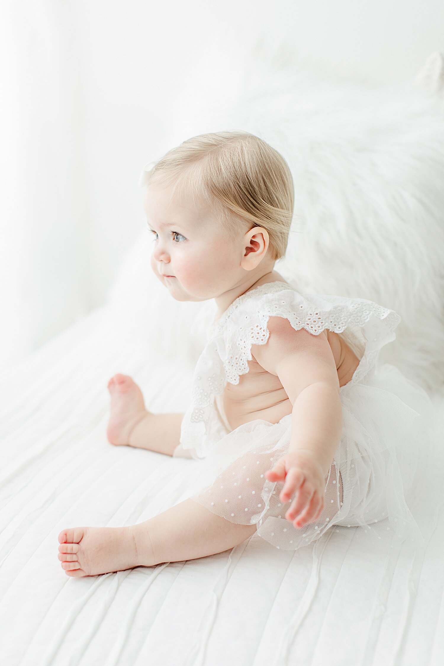 First birthday photoshoot in a studio in Darien, CT with Kristin Wood Photography. 
