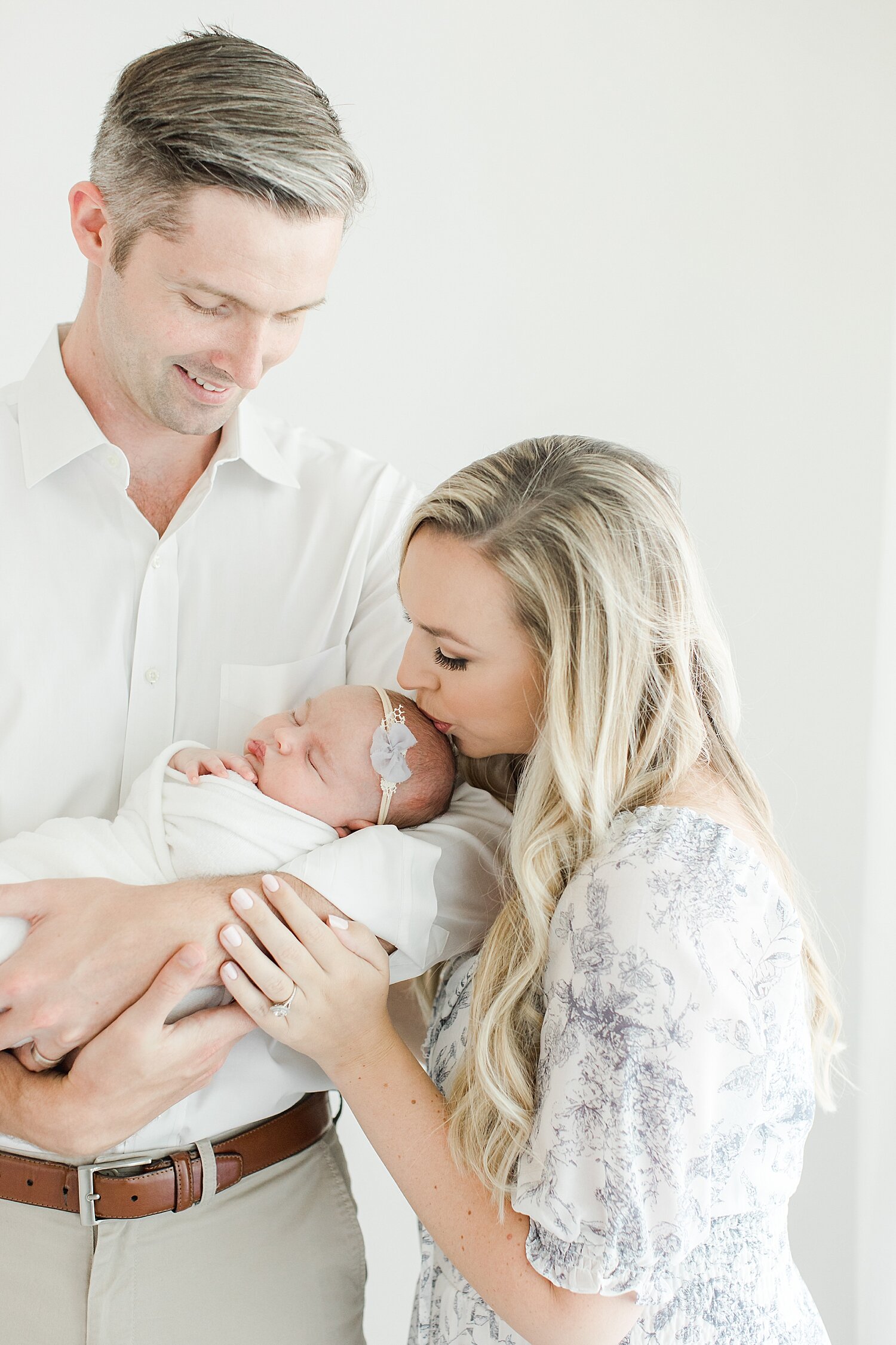 Newborn photos in studio | Kristin Wood Photography