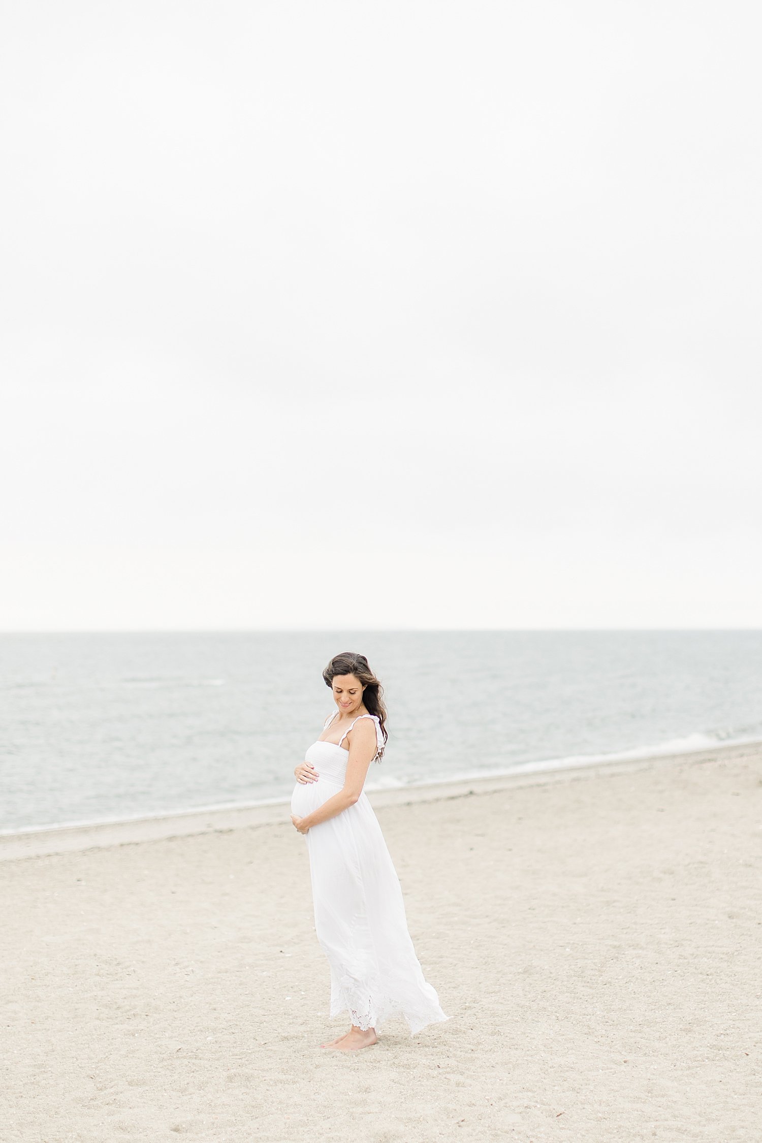 Beach maternity session at Sherwood Island | Kristin Wood Photography