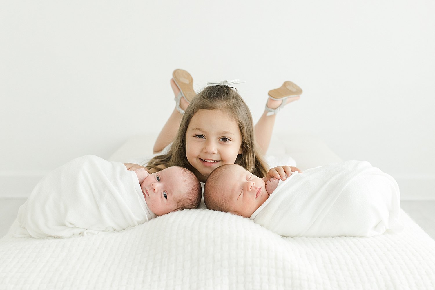 Big sister with twin baby brother | Kristin Wood Photography