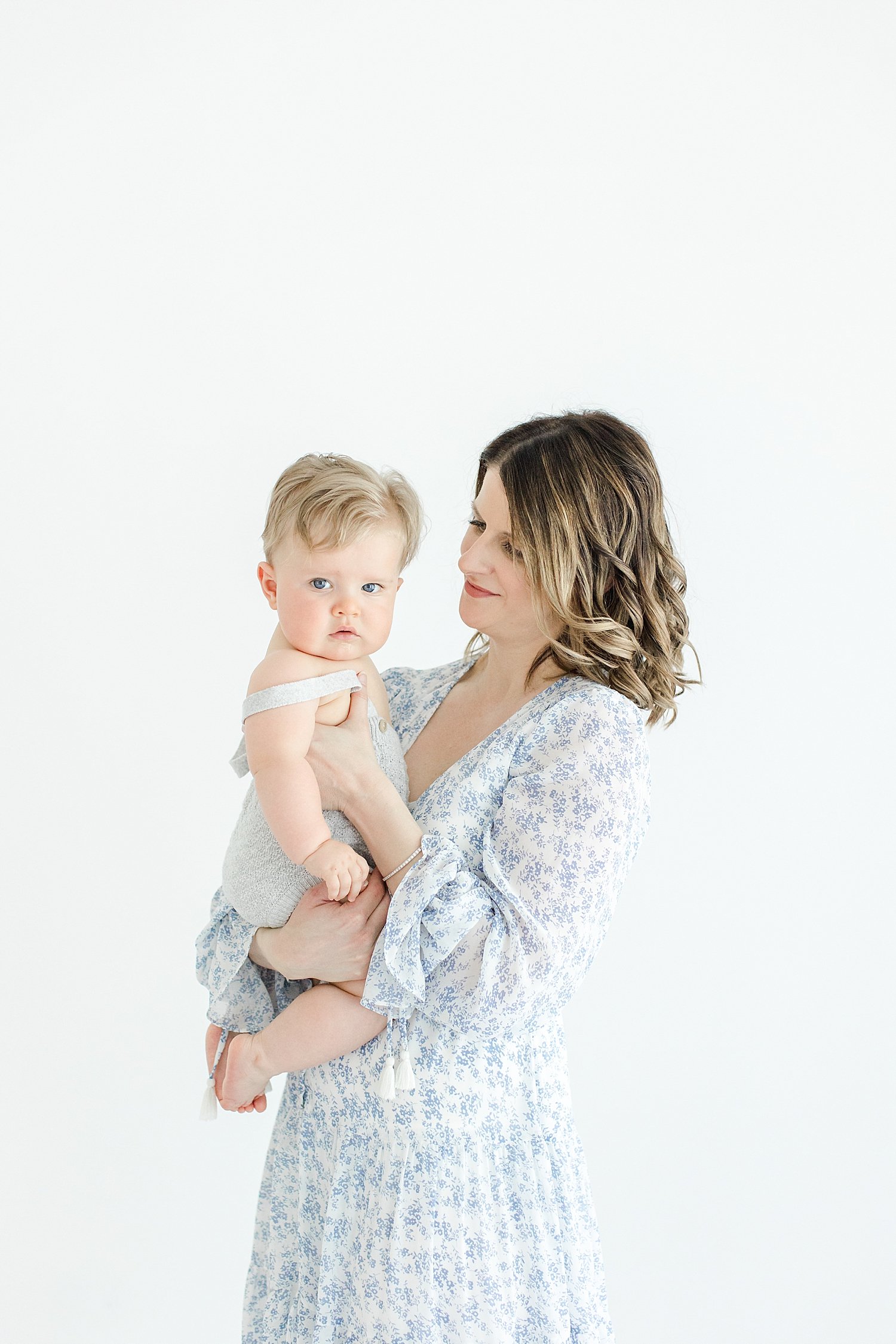 Mom snuggling her baby boy | Kristin Wood Photography