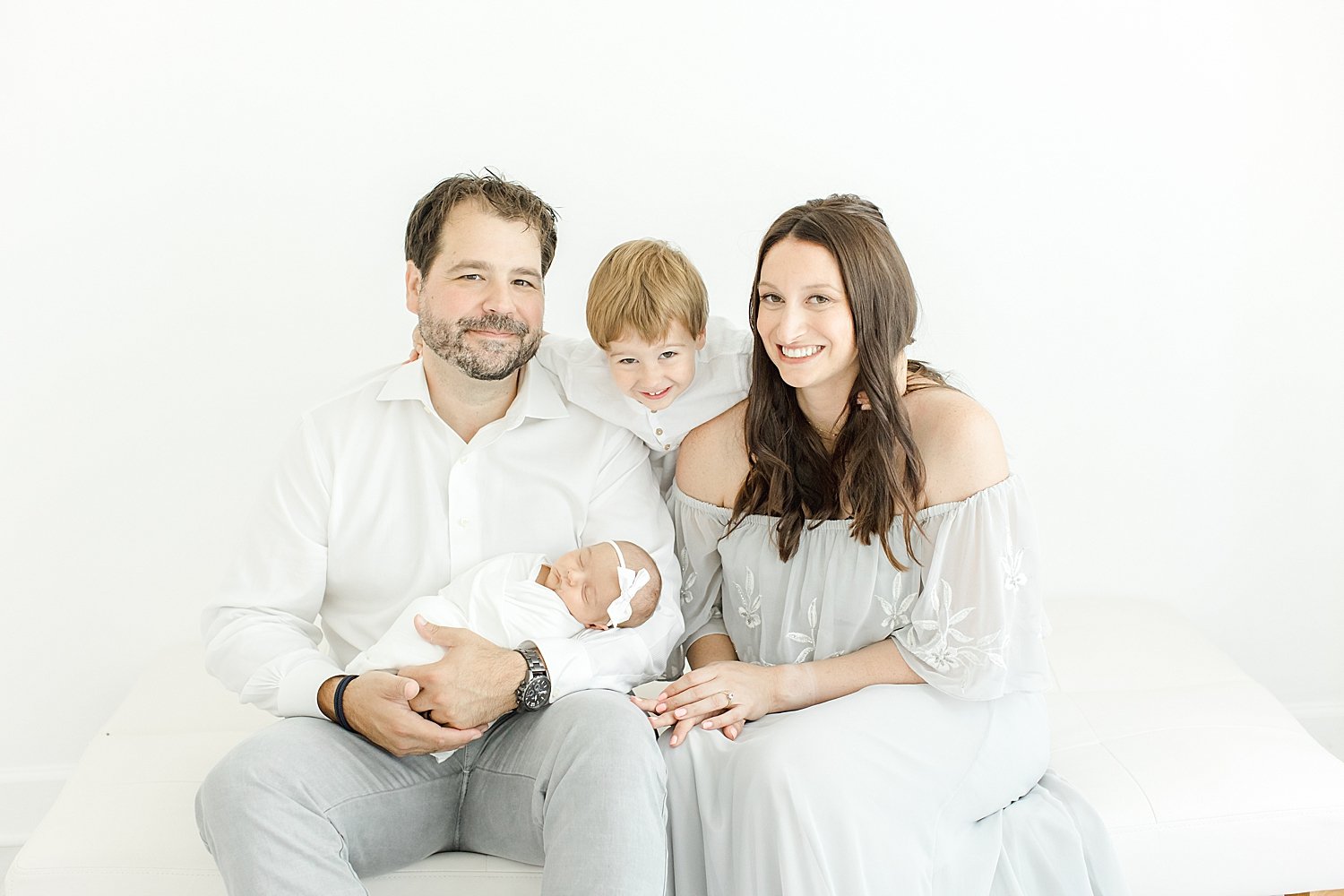 Family portraits with parents, big brother and newborn baby sister | Kristin Wood Photography