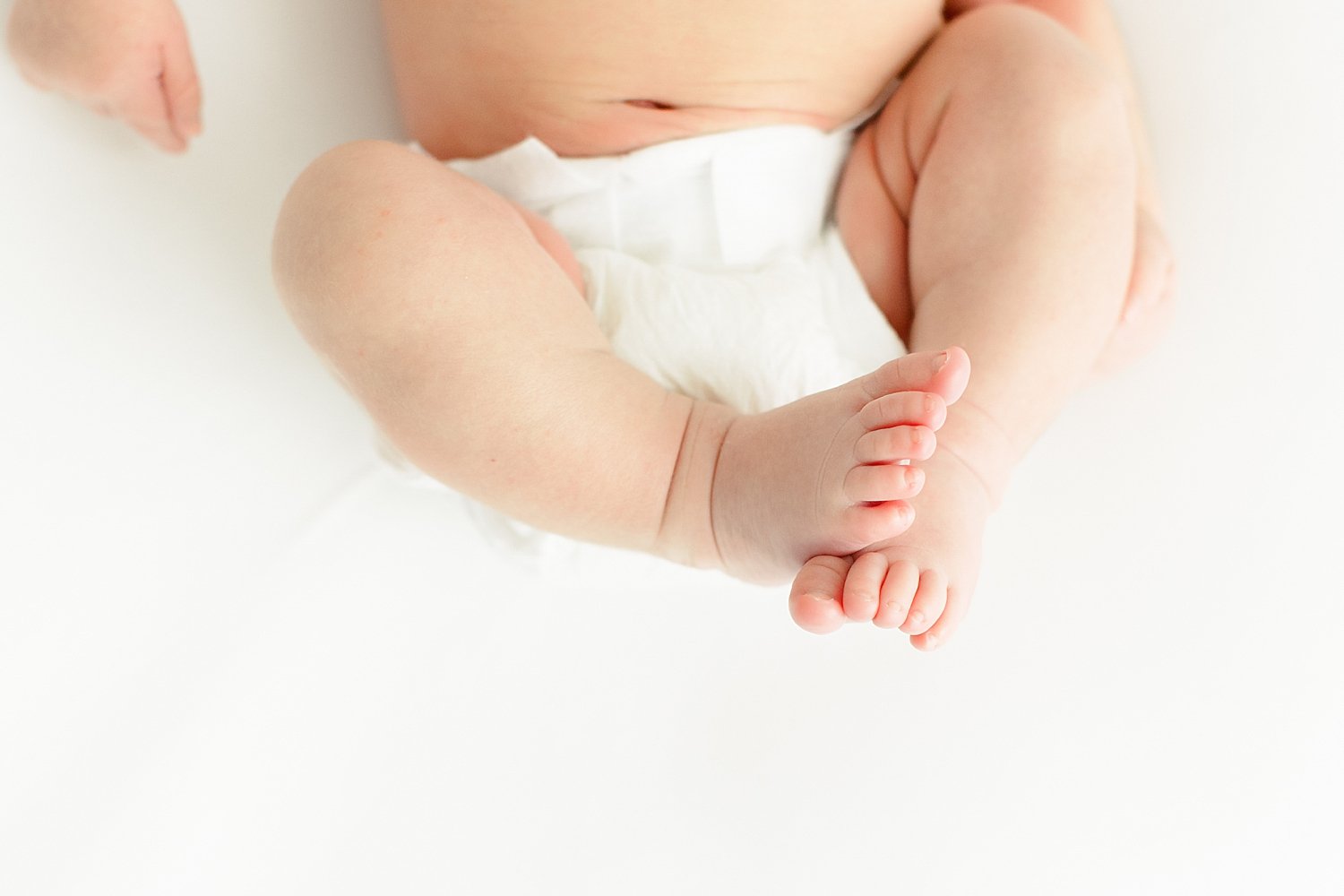 Newborn baby toes | Kristin Wood Photography