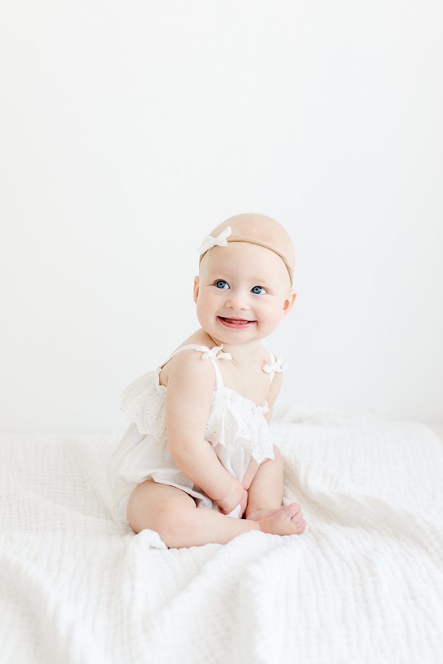 Sitter milestone session for eight month old | Kristin Wood Photography