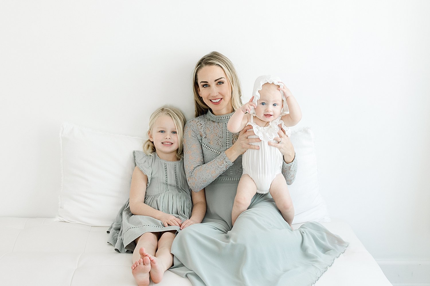 Mom with her girls | Kristin Wood Photography