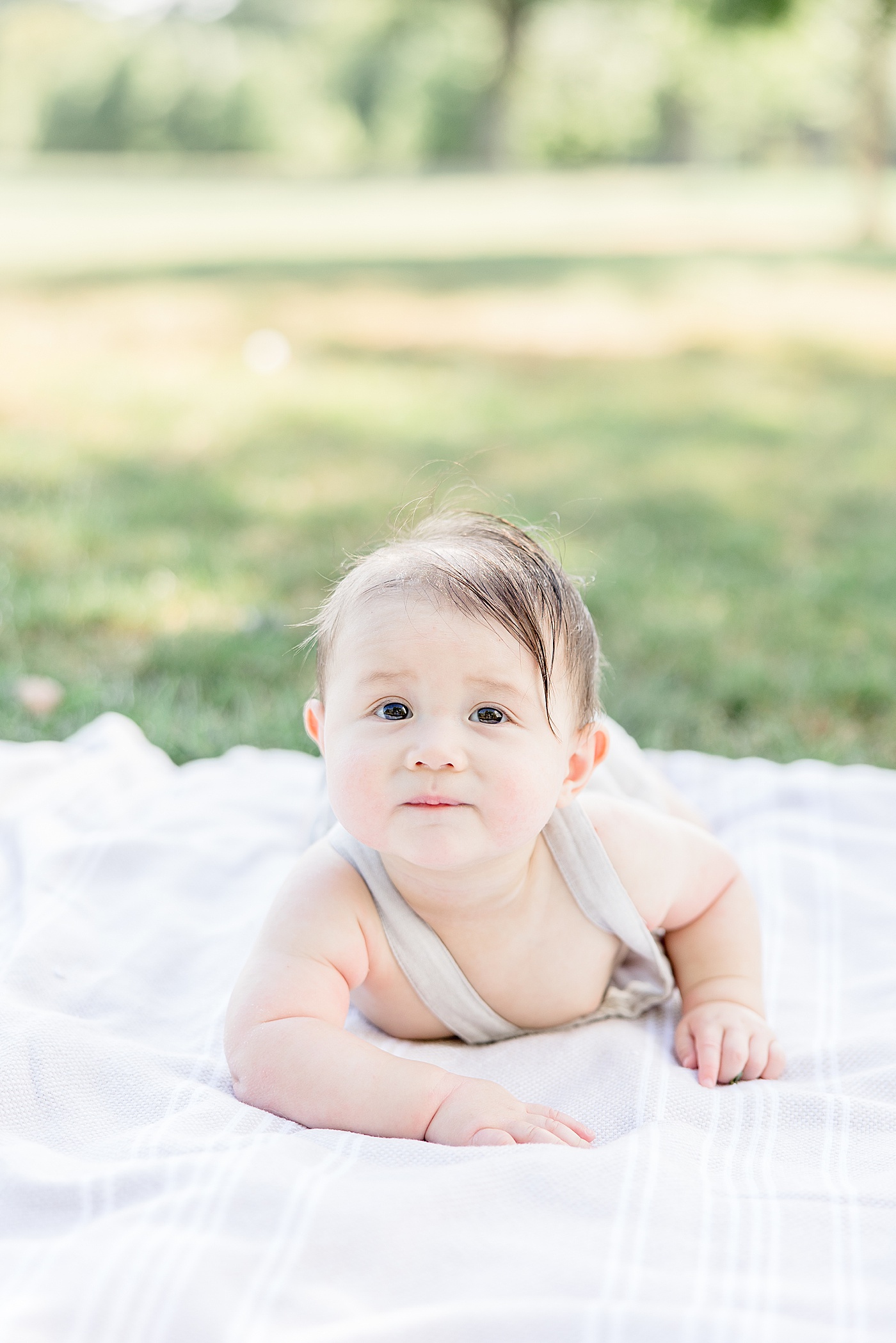 7 month old outdoor photos | Kristin Wood Photography