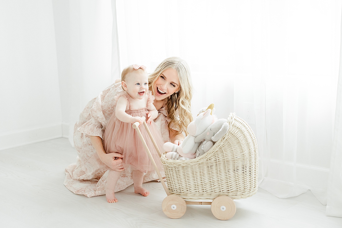 Mom with daughter at first birthday photoshoot | Kristin Wood Photography