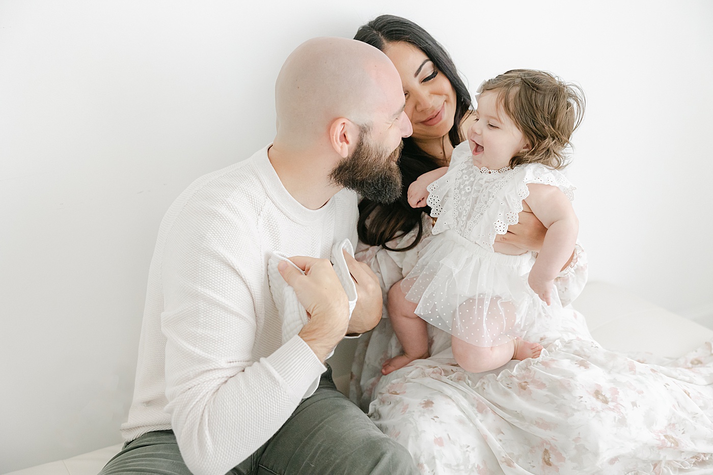 Family portraits during milestone photoshoot for 6 month old baby girl | Kristin Wood Photography